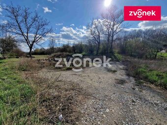 Prodej pozemku ve Velké nad Veličkou. - 2