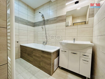 Pronájem bytu 3+1, 78 m², Klatovy, ul. Měchurova - 2