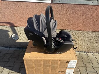 Autosedačka Britax Römer Baby-Safe 5Z2 - Fossil Grey - 2
