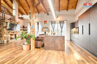 Prodej rodinného domu, 253 m², Lipno - Malšín - 2