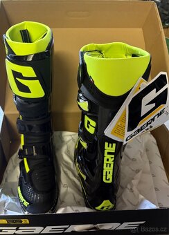 NOVÉ Gaerne SG12 vel. 46 - 2