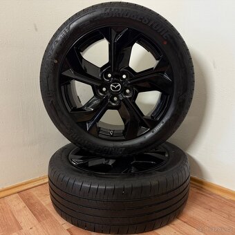 MAZDA CX-30 5x114,3 R18 ET45+LETNÍ 215/55R18 6/5mm - 2