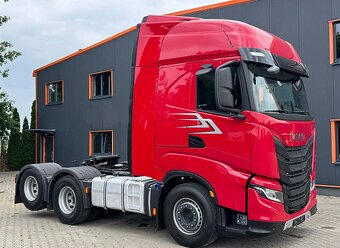 Iveco S-WAY 570 6x2 - tahač návěsů + hydraulika - 2