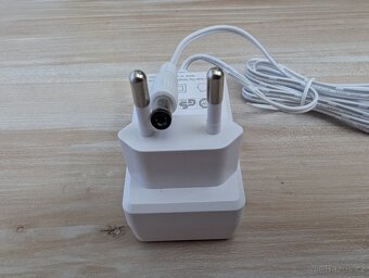 Napájecí adaptér GQ12-090100-AG (9.0V 1.0A 9.0W) - 2