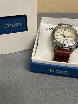 Sharp Seiko 7S36-02P0 Kompas luneta Automatické hodinky - 2