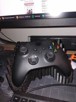 Bezdrátový ovladač Microsoft Xbox Series - černý - 2