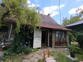 Prodej stavebního pozemku 1355 m² - 2