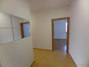 Pronájem 3kk Břevnov 68m2 ulice Rejchova - 2