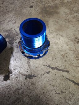 Stavitelné podložky ( matice ) pod zadní pružiny BMW - 2