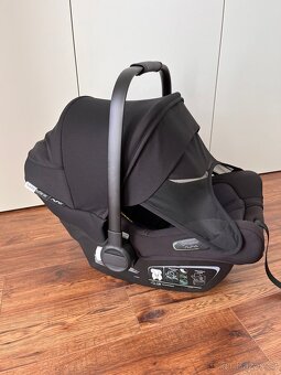 Autosedačka Bugaboo Turtle Air by Nuna + isofix báze - 2