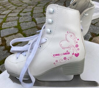 Dívčí brusle Crowned vel. 28 - 2