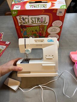 Šicí stroj dětský Albi - 2