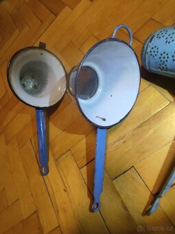 Staré smaltované cedníky - 2