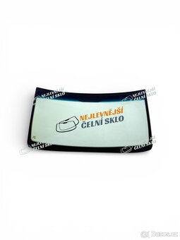 Čelní sklo na Volvo V70 S70 - 2
