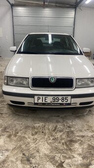 Škoda Octavie 1 - 2