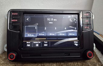 VW RCD360C Apple CarPlay 6.5" LCD Polo 6C - 2