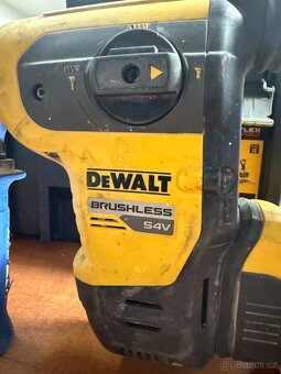kombinovane kladivo SDS DEWALT DCH417 - 2