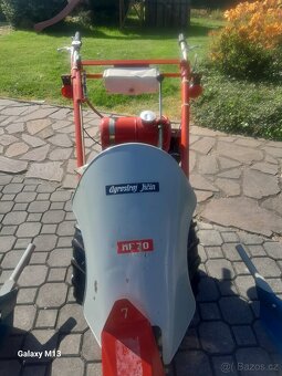 Agrozet Jičín MF 70 - 2
