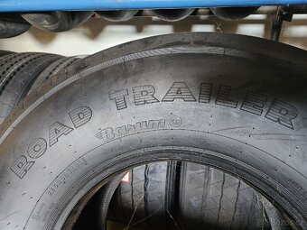 Nákladní pneu 1x 445/65R22,5 vodící Barum BT 43 - 2