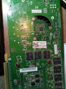 Grafická karta NVIDIA Quadro 4000 - 2