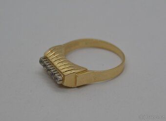 Elegantní zlatý prsten - 2