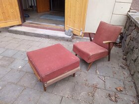 Starožitné křeslo s nánožníkem - 2