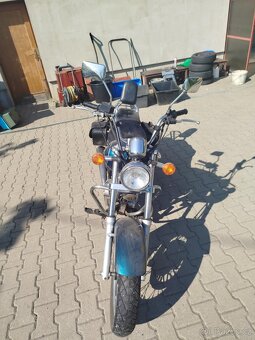 Suzuki Marauder 125 - 2