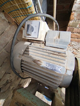 Kladívkový šrotovník 4kW - 2