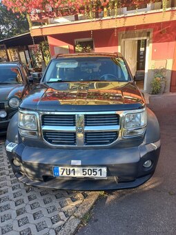Dodge Nitro - 2