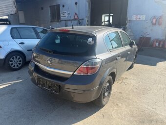 Náhradní díly - Opel astra 1.4i 66kW r.v. 2010 - 2