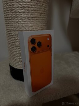 Apple iPhone 17 Pro Max 256GB oranžový - 2