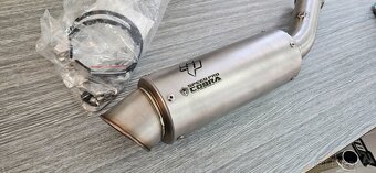 Laděný výfuk CF MOTO 800NK Homologace - 2