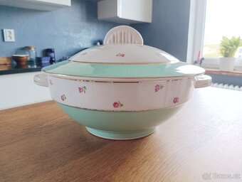 VELKÁ PORCELÁNOVÁ TERINA HÁZENKA FRANCIE - 2