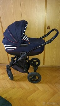 kočárek + autosedačka a vše pro miminko - 2
