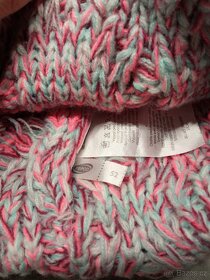 Pletená zimní čepice s bambulí vel. 52 - 2