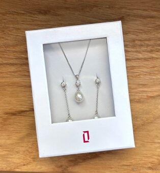 Perlová souprava včetně řetízku z říčních perel bílá 29005.1 - 2