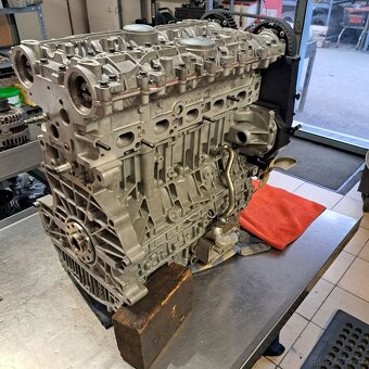Volvo Ford motor 2.5T a T5 B5244T2,T3 a T4,T5 - 2