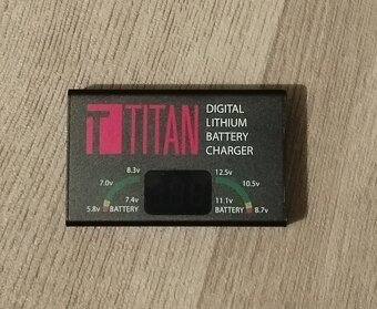 Inteligentní digitální nabíječ V2 Li-Ion, Li-Po baterií - 2