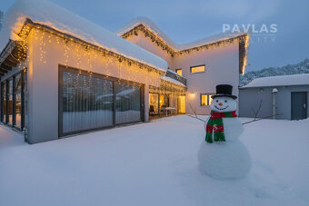 Rodinná rezidence v Novém Spolí – Luxus, prostor a wellness  - 2