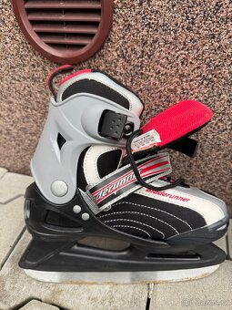 DĚTSKÉ NASTAVITELNÉ LEDNÍ BRUSLE BLADERUNNER - 2