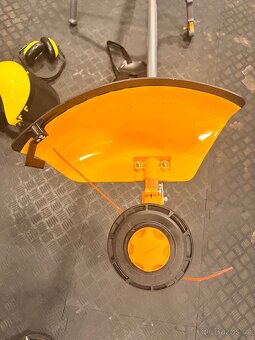 Křovinořez/strunová sekačka - 2