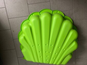 plastová mušle na písek + nafukovací bazén - 2