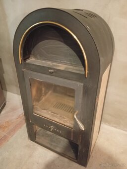 Prodám krbová kamna s výměníkem - 2