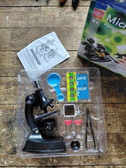 Dětský mikroskop - 2