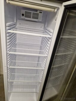 Prosklená lednice - 2