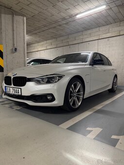 BMW 330e 2016 - 2