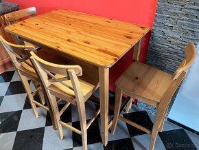 Jídelní stůl a 4 židle - 2