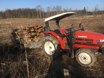 Traktor Yanmar AF290 29HP 4WD s příslušenstvím - 2