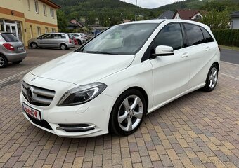 M-B TŘÍDY B 200 115kW-2013-146.530KM-BI-XENON,VÝHŘEV- - 2