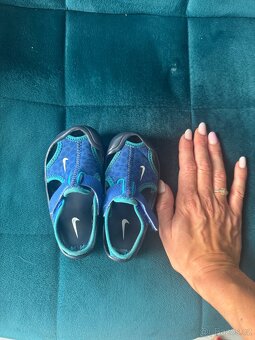 Sandálky Nike vel. 20/21 - 2